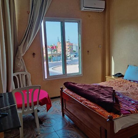 Hotel Cafe Restaurant Assaka Тизнит Экстерьер фото
